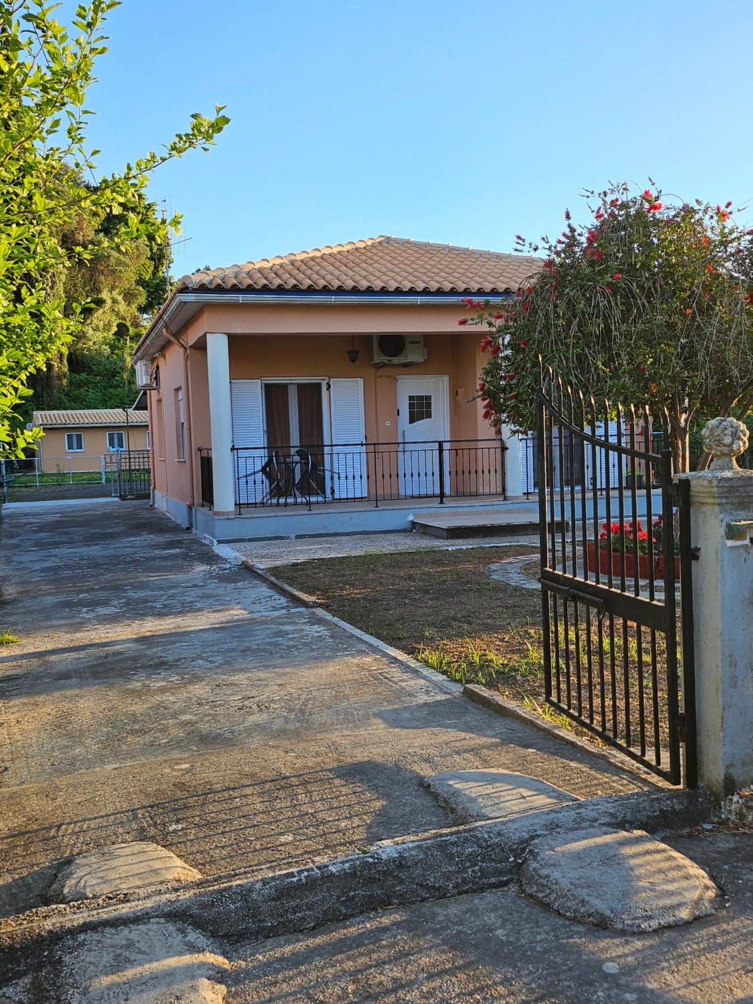 House With Yard Villa Alykes Potamou ภายนอก รูปภาพ
